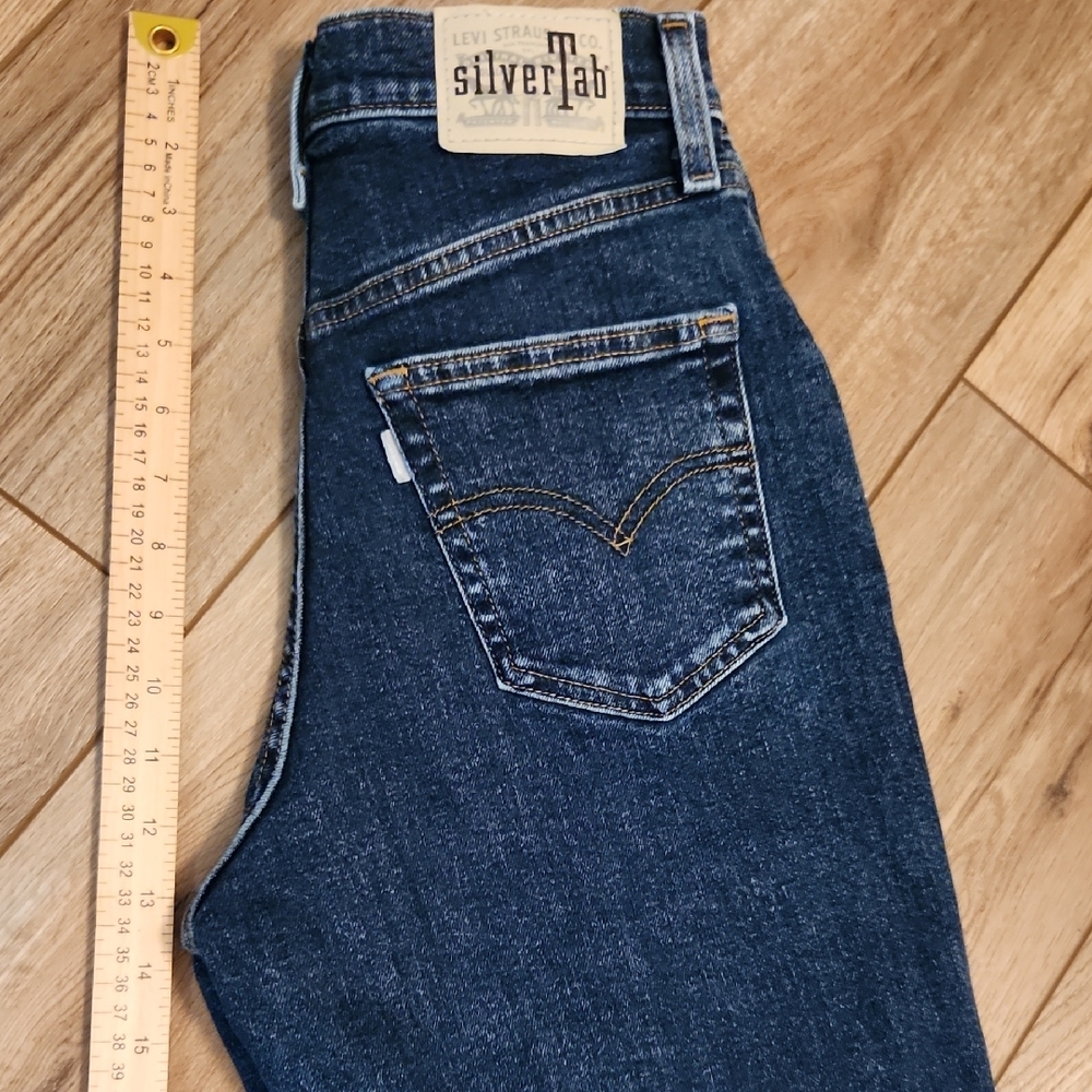 Levi's Silver Tab Mom Jeans Women's High Rise Size 27 - Picture 6 of 8
